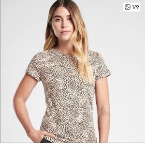 Athleta Organic Daily Printed Short Sleeve Tee – Cheetah Print | Size Large